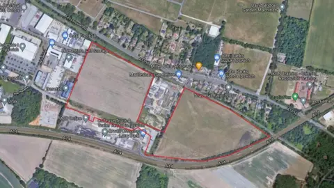 Google maps Land off the A14 eastbound where plans have been lodged by Orwell Truck Stop Ltd for a new logistics park