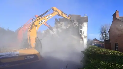 PAcemaker Kincora demolished