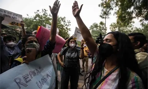 Getty Images Pinjra Tod activists outside Tihar jail