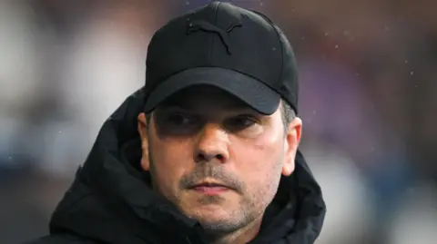 Barrow head coach Stephen Clemence during the match at Chesterfield on 23 November