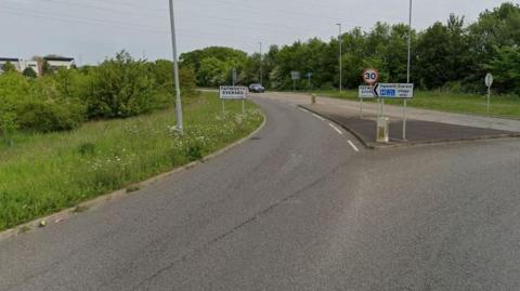 Google Street View image of a roundabout, headed to Papworth Everard