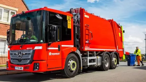 LDRS Bin lorry