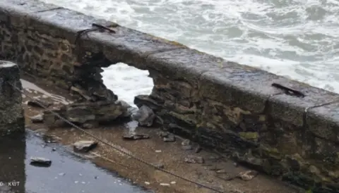 @kernowweatherteam Porthleven