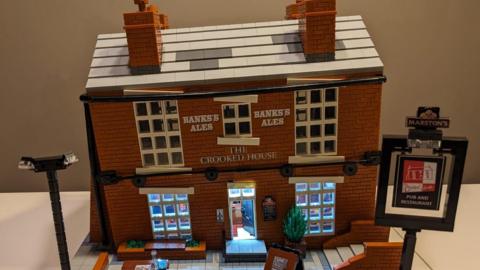 Crooked House pub in Lego