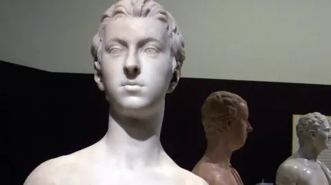 Highlife Highland Bust of Sir John Gordon