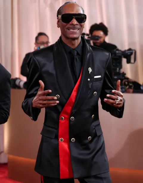 Getty Images Snoop Dogg sul tappeto rosso ai Golden Globes 2026 (83a cerimonia annuale) tenutisi al Beverly Hilton di Beverly Hills, California, domenica 11 gennaio 2026. 