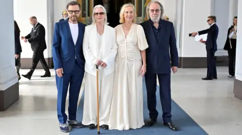 Reuters The members of the music group ABBA Bjorn Ulvaeus, Anni-Frid Lyngstad, Agnetha Faltskog and Benny Andersson receive the Royal Vasa Order.