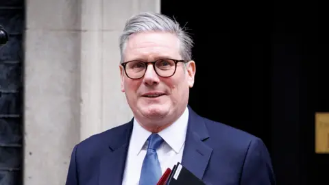 Epa Sir Keir Starmer Meninggalkan Downing Street