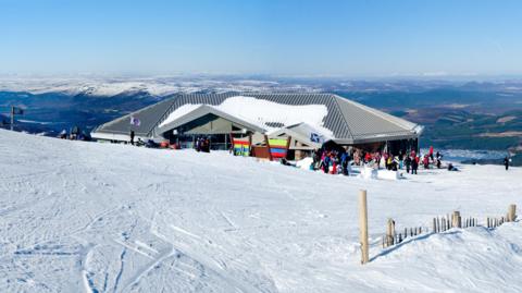 Ptarmigan restaurant