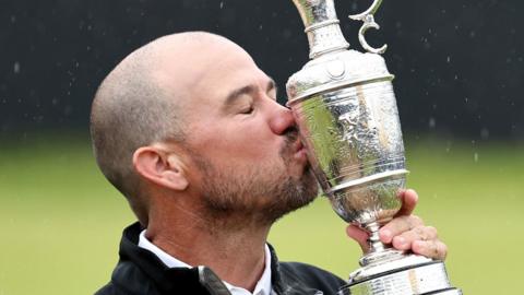 Brian Harman kissing the Claret Jug after winning 2023 Open Championship