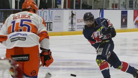 Dundee Stars against Sheffield Steelers