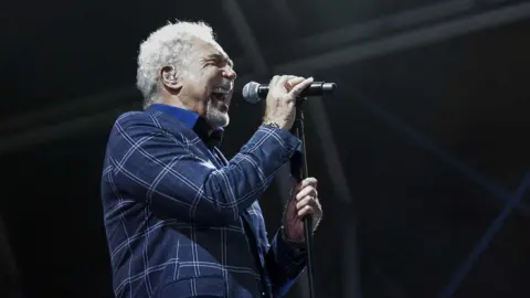 Bedford Park Concerts Tom Jones performing 