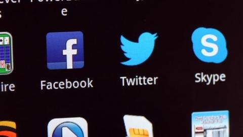 Massive networks of fake accounts found on Twitter - BBC News