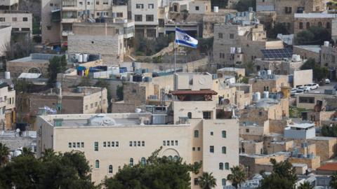 Echoes of Inequality: Hebron's Mayor Speaks Out on Israel's Expanding Control