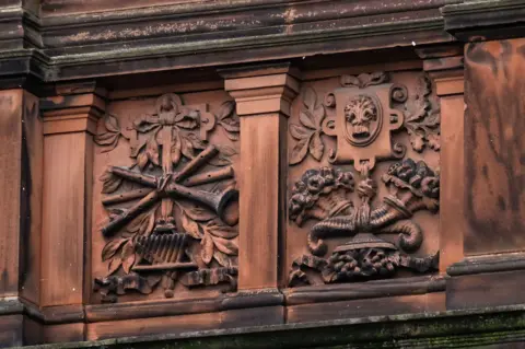 Grant McIntosh More sandstone