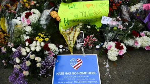 AFP memorial to Pittsburgh victims