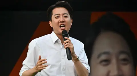 Getty Images Lee Jun-seok, the presidential candidate for South Korea's new Reform Party (RP)