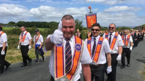 BBC Orangeman gives the thumbs up at Rossnowlagh