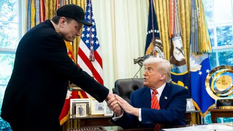 Elon Musk and Donald Trump in the Oval Office