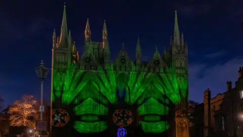 Terry-Harris.com Peterborough Cathedral lights