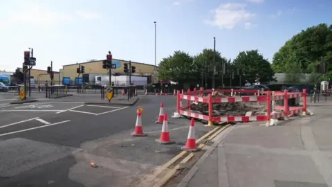 Junction of Princes Ave and Spring BanK