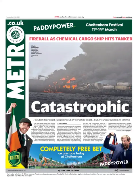 The front page of the metro carries the headline: destruction