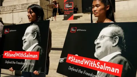 Getty Images A rally to show solidarity for free expression outside the New York Public Library after the attack on Salman Rushdie