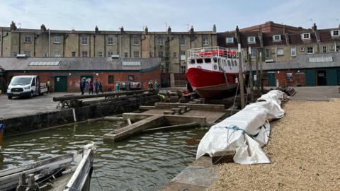 Underfall Yard reopened with a boat in it