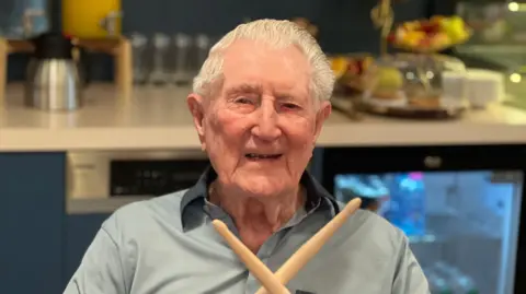 BBC/Fiona Irving Duncan Ireland