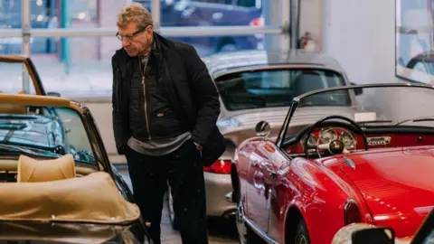 Elliot Cuker Elliot Cuker