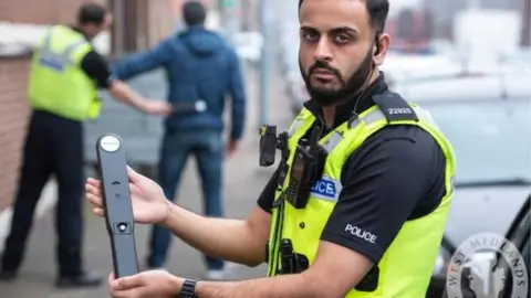 West Midlands Police Metal detecting 'wand'