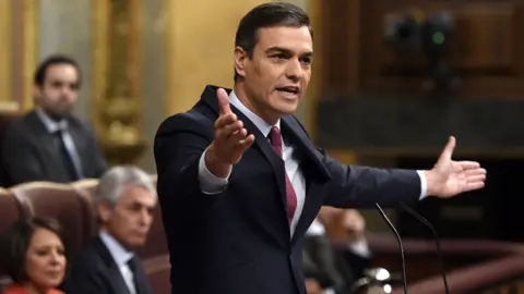 AFP Pedro Sánchez addressing MPs, 7 Jan 20