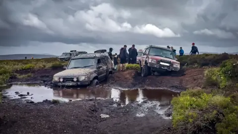 TikTok Two 4x4 vehicles are seen trapped in bogland