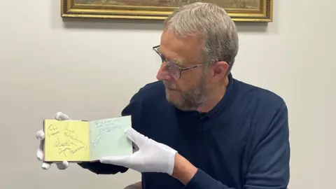 Richard Winterton Auctioneers The autographs