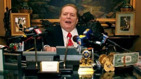 Reuters Larry Flynt, head of Larry Flynt Publications, speaks to the news media in 2007