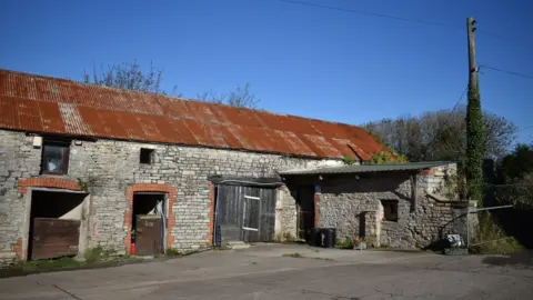 ldrs Farmhouse at Lower Cosmeston Farm