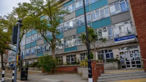 Lewis Clarke County Hall, Newport