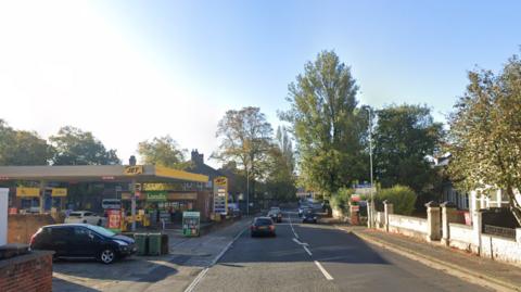 Google image of Norton Road showing the Jet fuel station