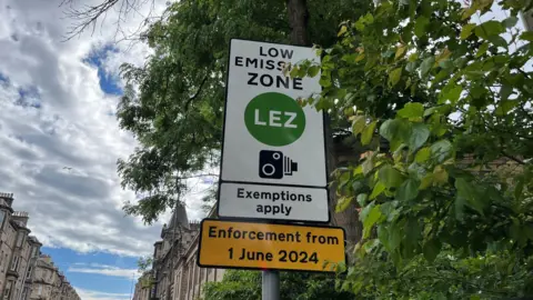 LEZ road sign warning drivers on Hope Park Terrace, Edinburgh