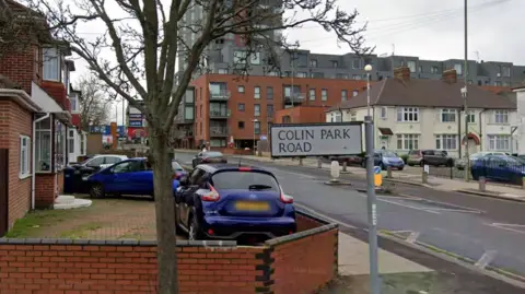 Colin Park Road sign