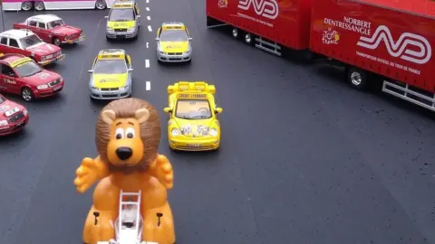 @Englishfitosi The start of the Tour de My Back Garden