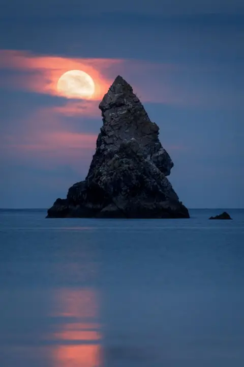 Drew Buckley Church Rock moonrise