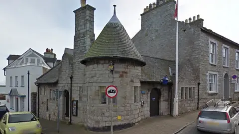 Google Castletown Police Station