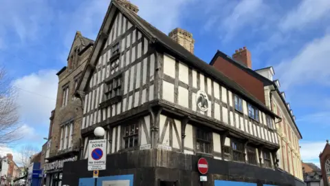 BBC Llwyd Mansion