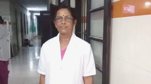 P Geetha's family Nurse Pudusseriparamba Geetha