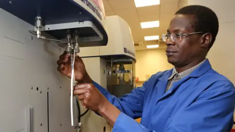 Andrew Marlow Hallsworth Prof Robert Mokaya