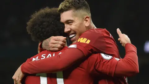 Roberto Firmino scores