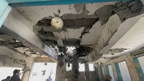 Schade aan de school in Gaza-stad