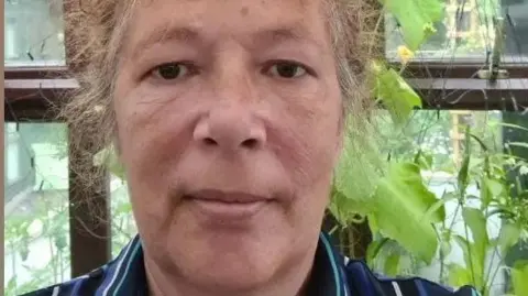 Sarah Dickinson Sarah Dickinson