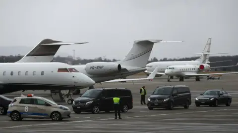 Reuters Convoy at airport